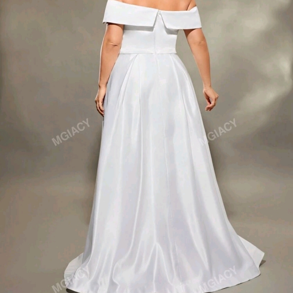 White dress Satin Strap Ball Gown Wedding Dress - Picture 1 of 2
